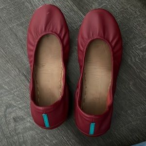 Tieks Red